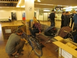 Fahrradschrauben in Brüssel auf dem Airport.