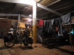 Zelten in der Werkstatt der Feuerwehr in Chepo.